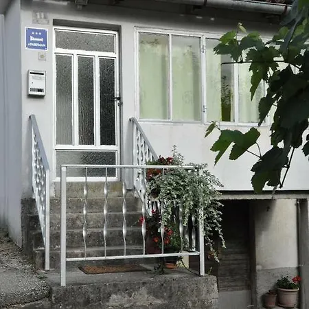 17333a Buzet